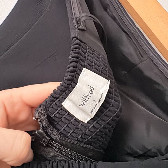 Aritzia Wilfred Rarity Dress Strapless Crepe Button Up Mini Black Size 2 - Picture 8 of 8